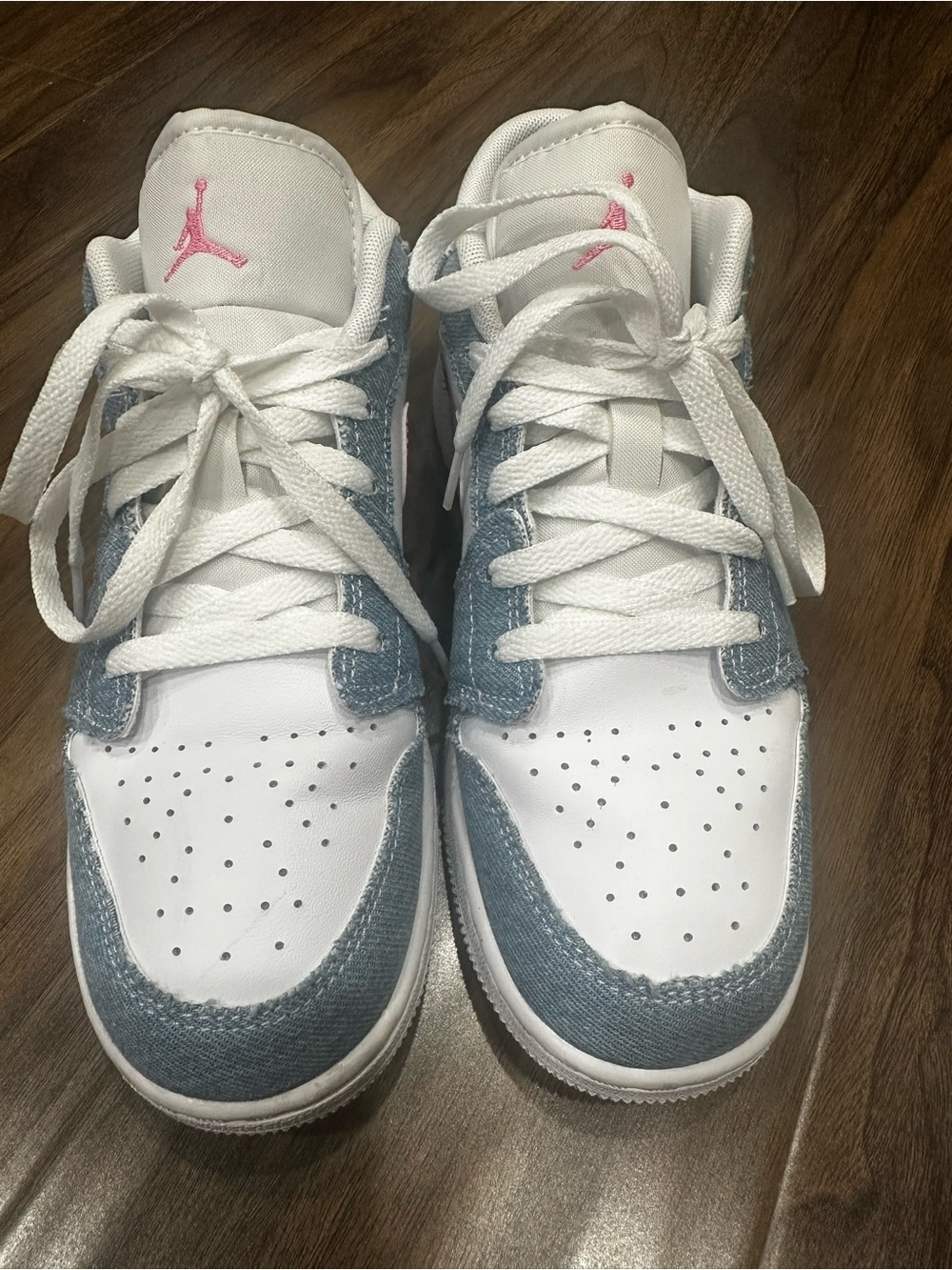 Jordan Kids Low-Top Sneakers - White with Light Blue and Pink Accents